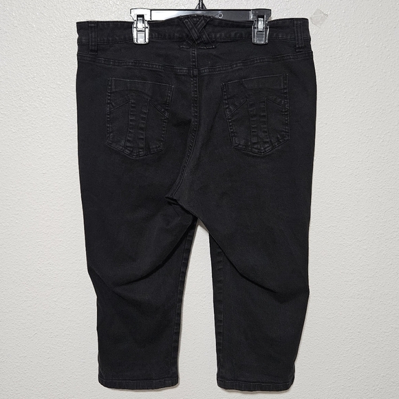 Tripp NYC Bermuda shorts goth dark academia style size 14 - Picture 7 of 12